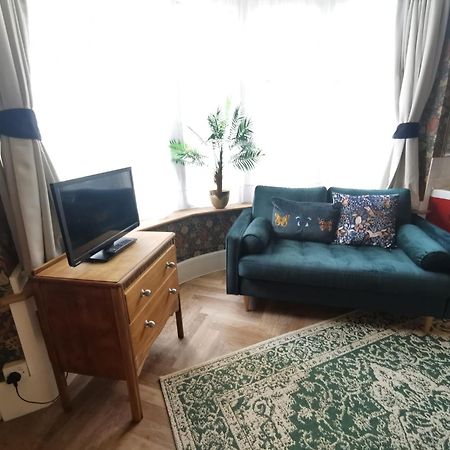 William Morris, Spacious Ground Floor Lux Double Bedroom 贝克斯希尔 外观 照片